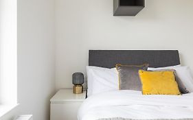 Victorian Building Turned Charming Hotel Perfect For Short And Long Term Stay With Wifi